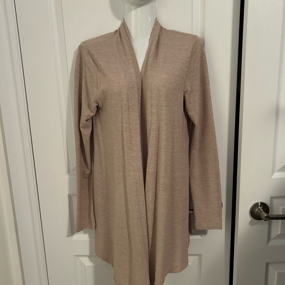 NWT Elegant Women's Tan Cardigan